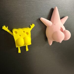 מגנט בוב ספוג לדפים ועט