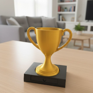 גביע עם הקדשה בבסיס