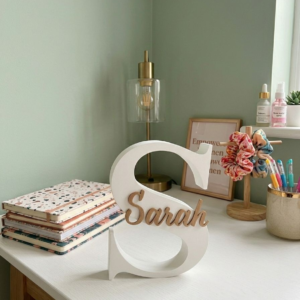 מעמד אות + שם לעיצוב